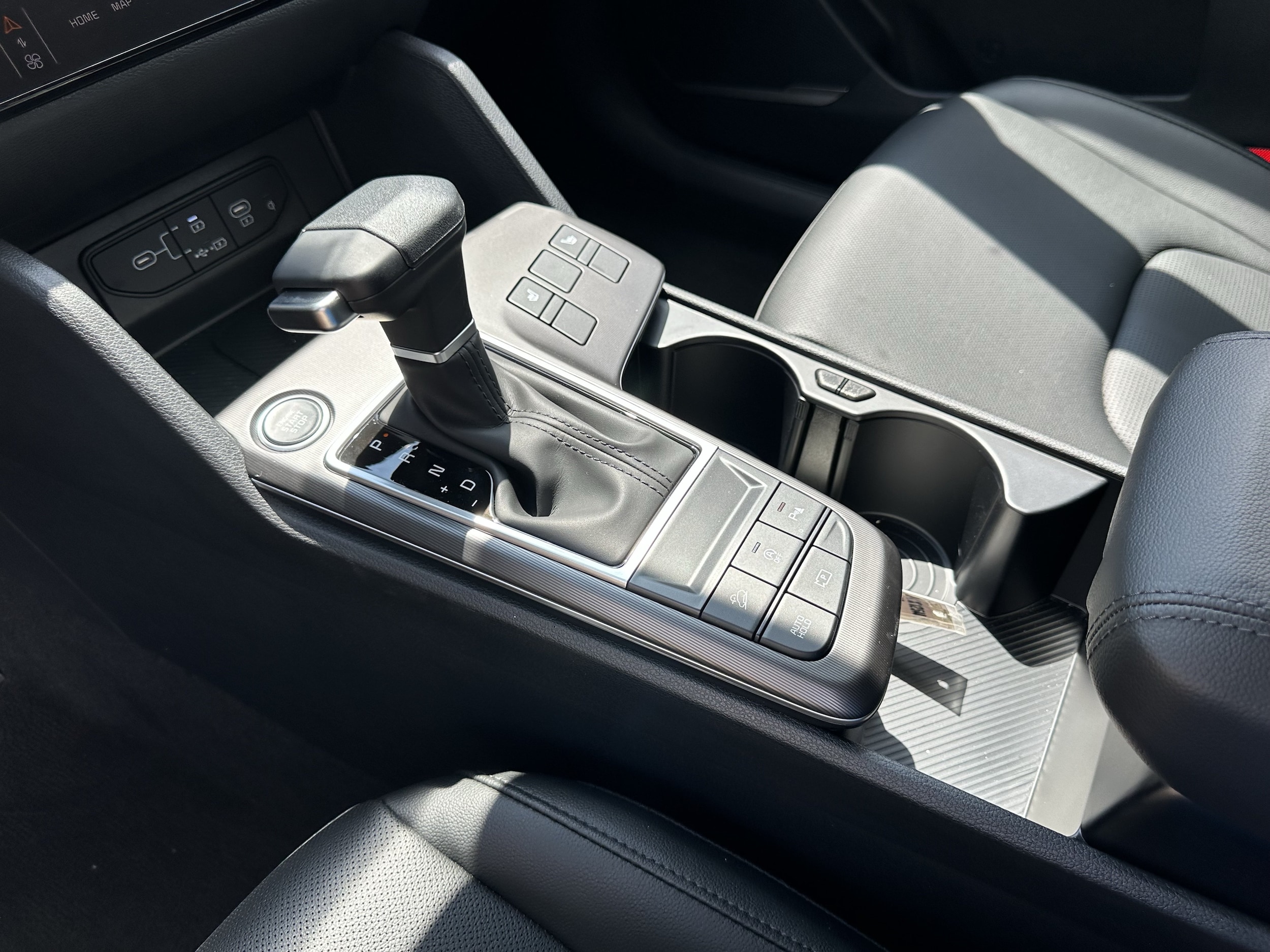 2026 Kia Sportage EX - Photo 25