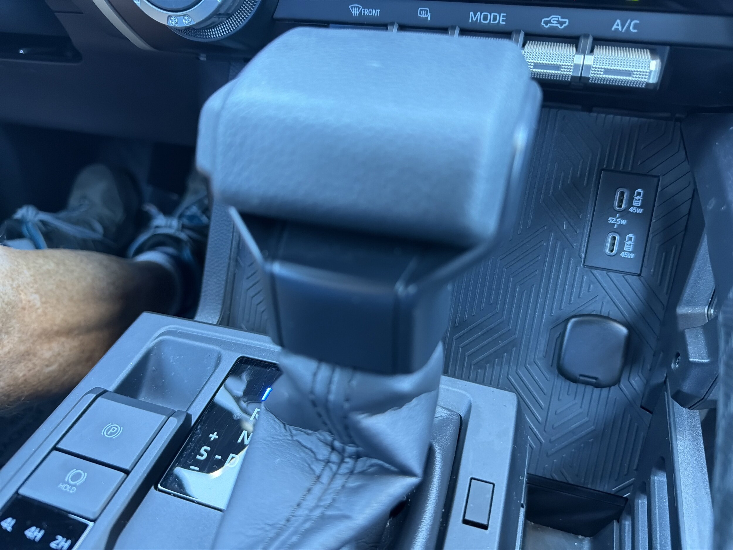 2024 Toyota Tacoma SR5 - Photo 31