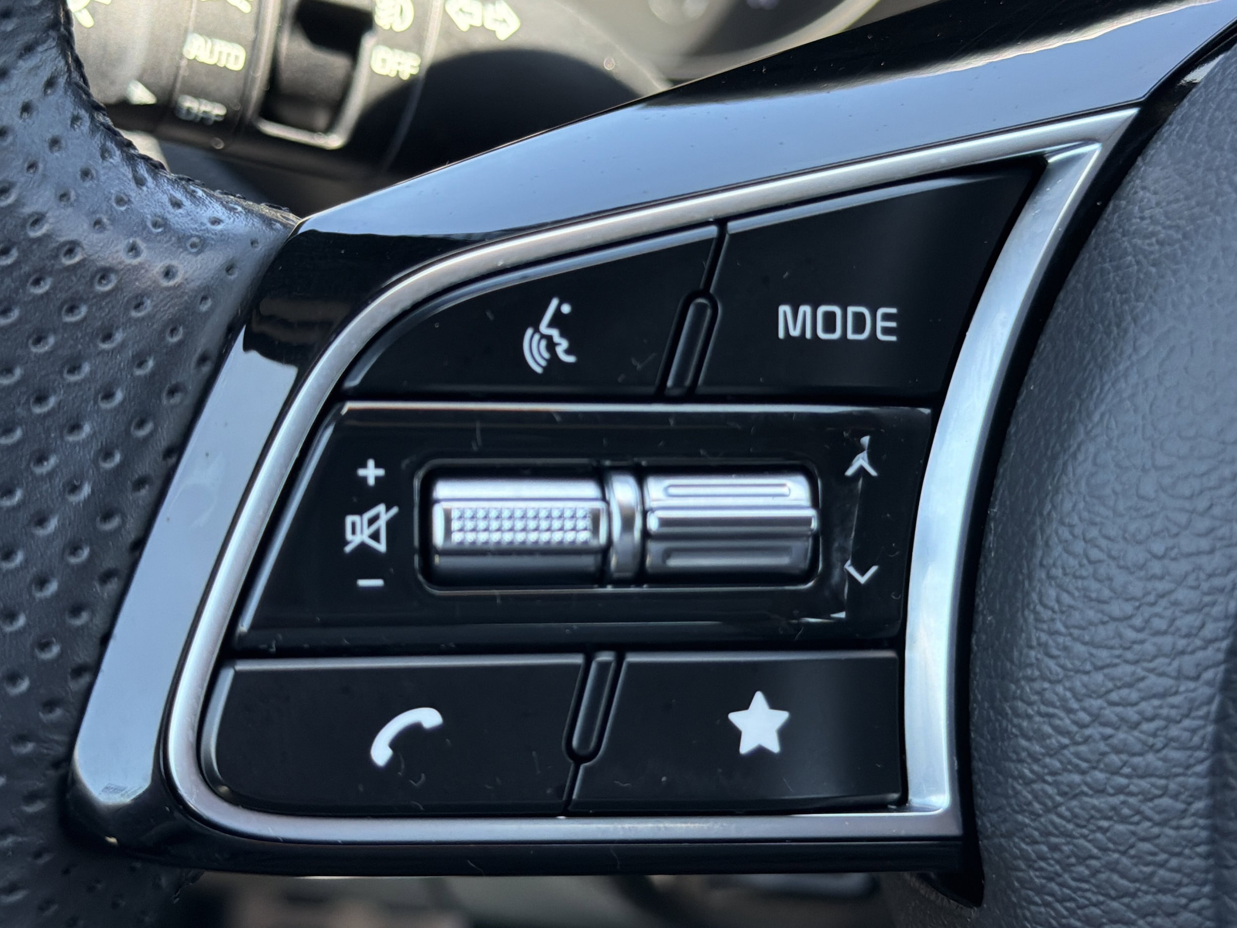 2022 Kia FORTE GT-Line - Photo 30