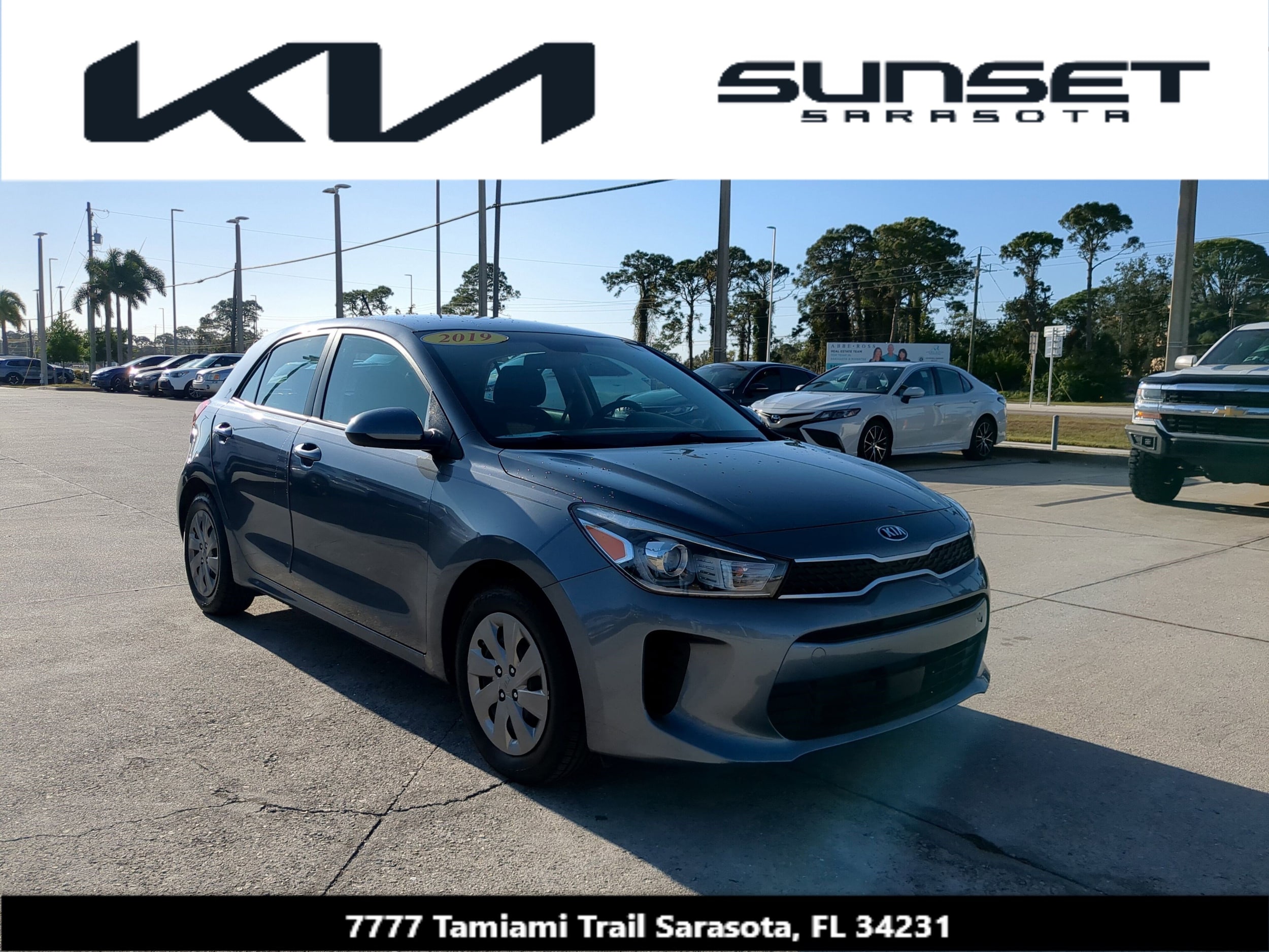 2019 Kia Rio 5-Door S's photo