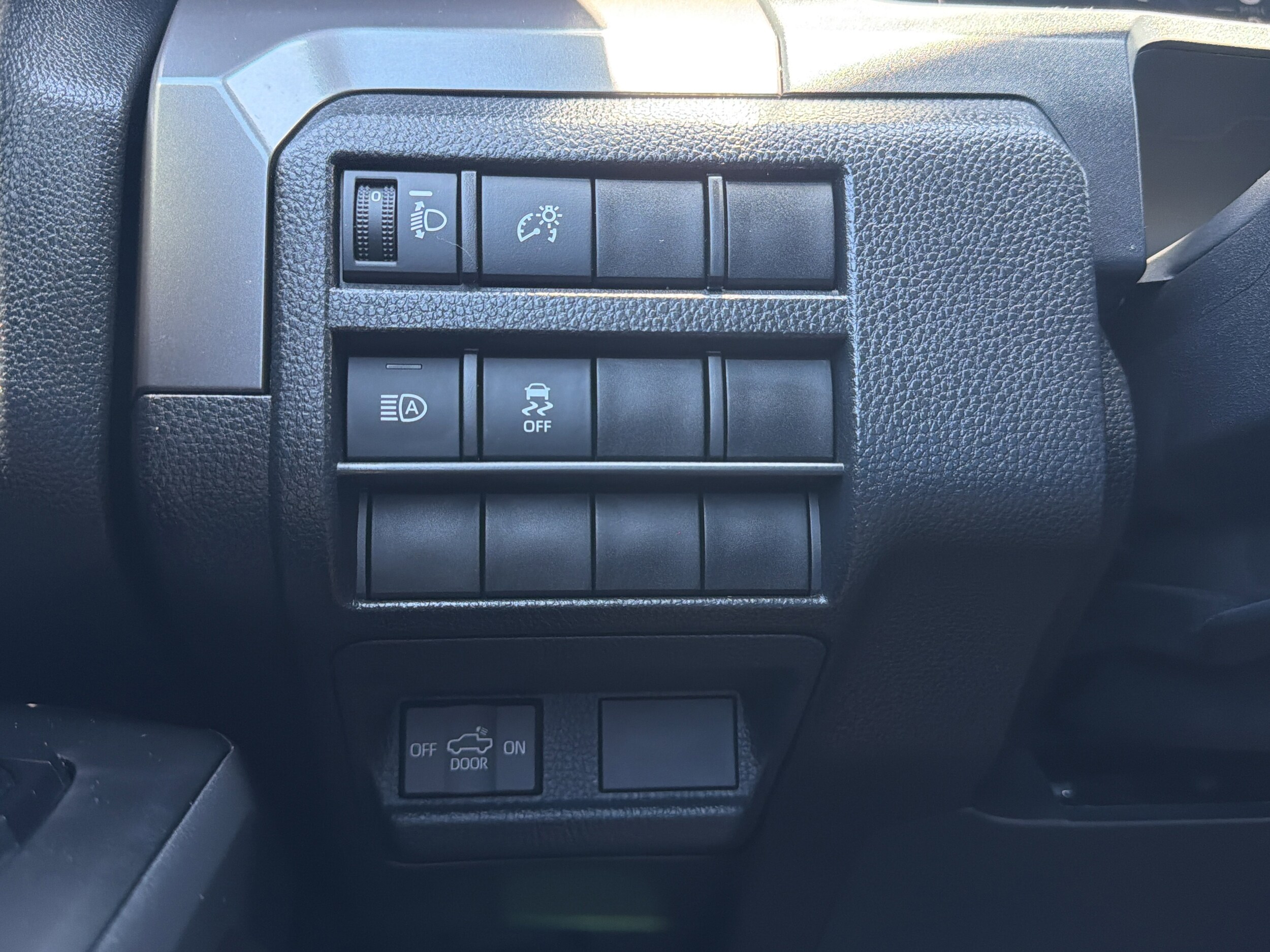 2024 Toyota Tacoma SR5 - Photo 27