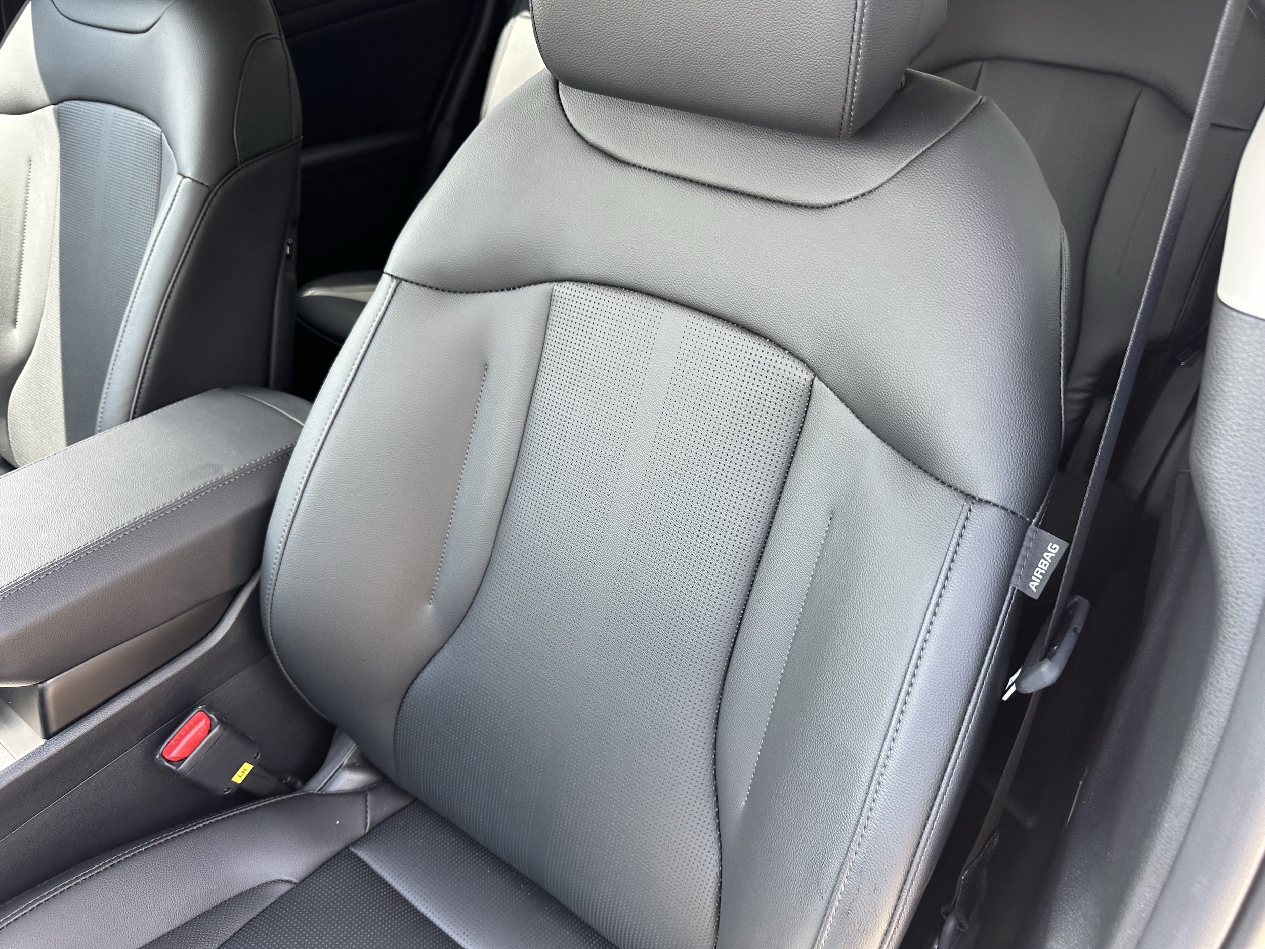 2026 Kia Sportage EX - Photo 19