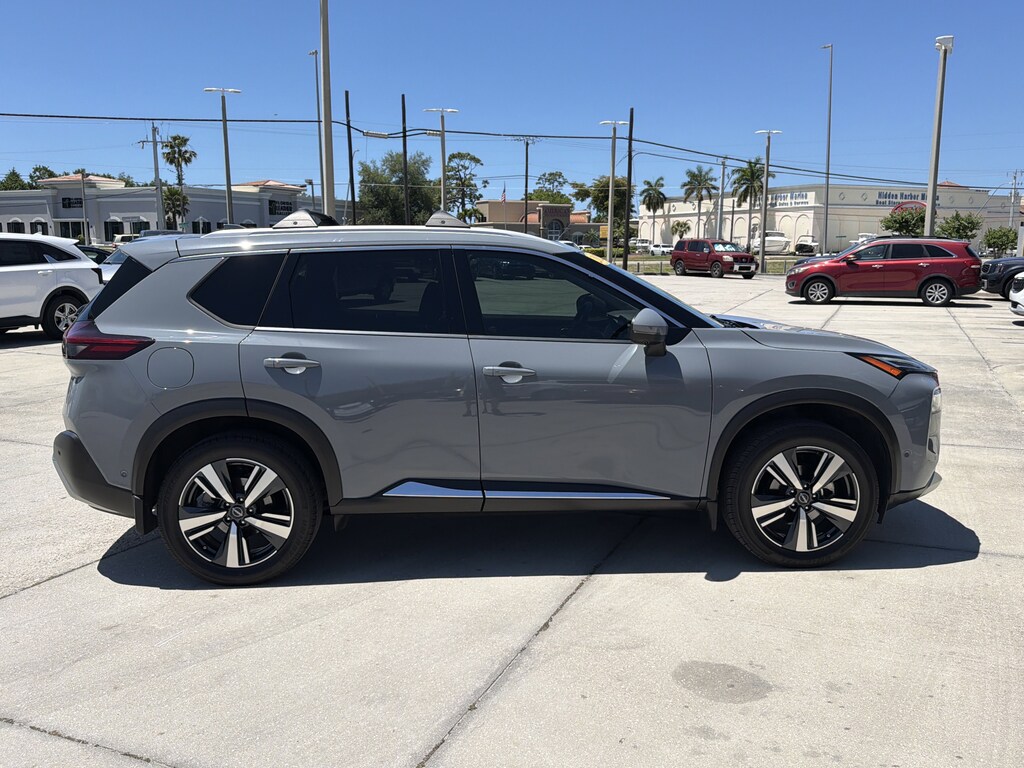 Used 2022 Nissan Rogue Platinum SUV