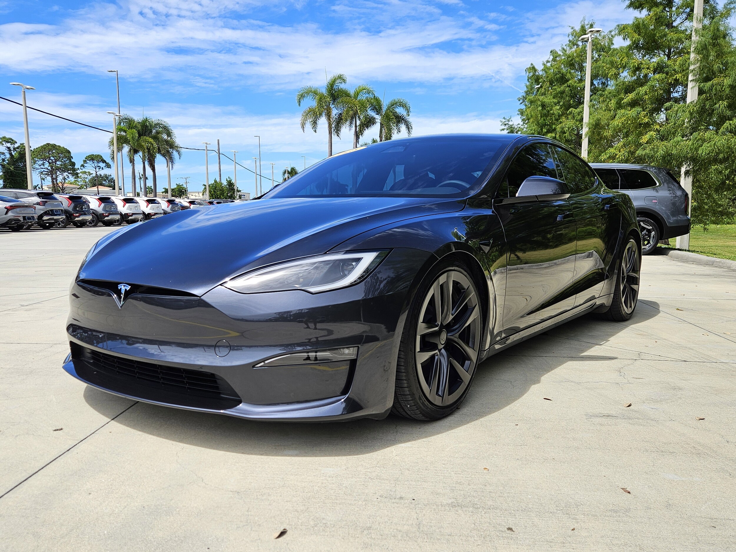2025 Tesla Model S photo 3