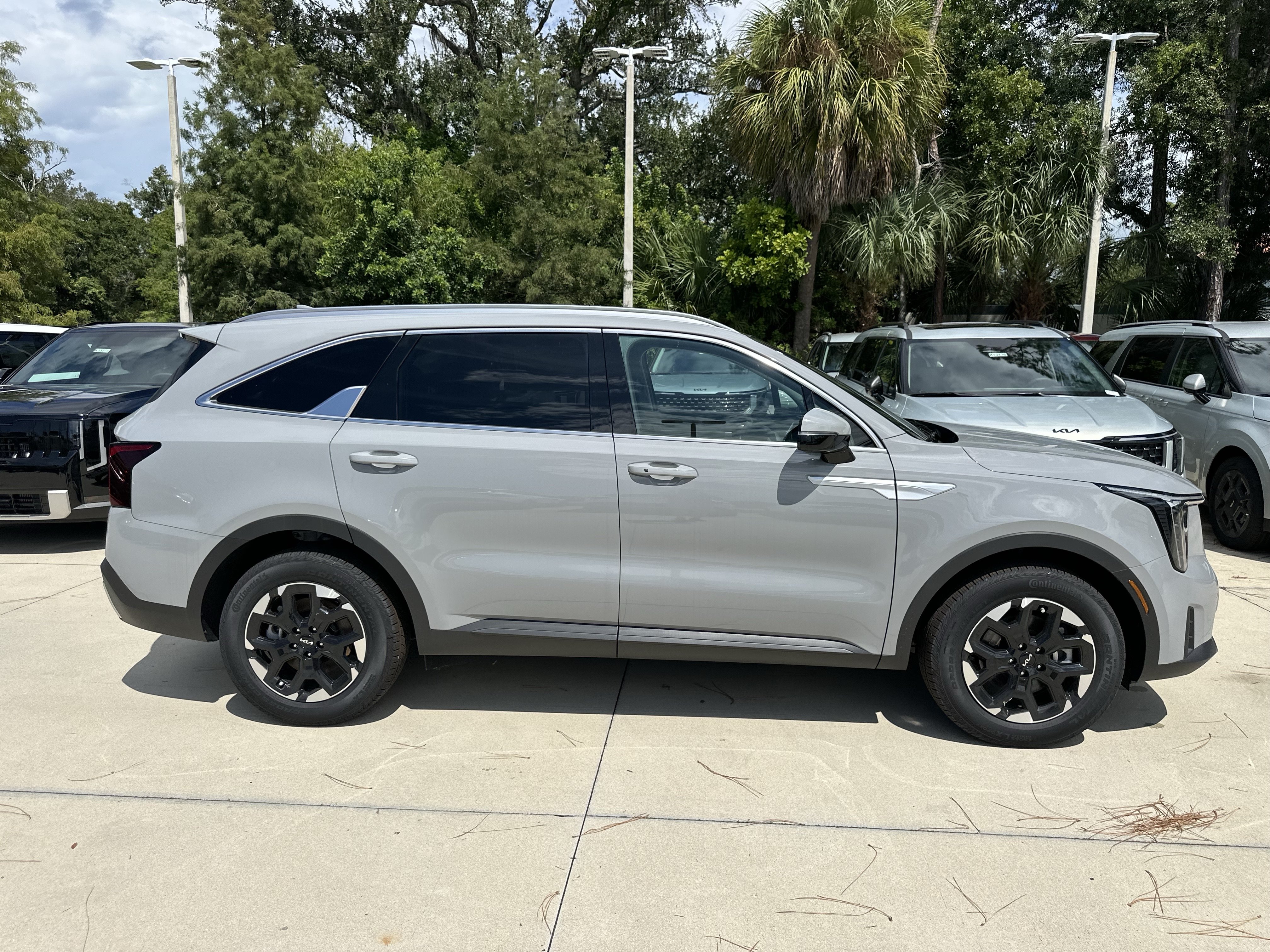 New 2026 Kia Sorento S SUV