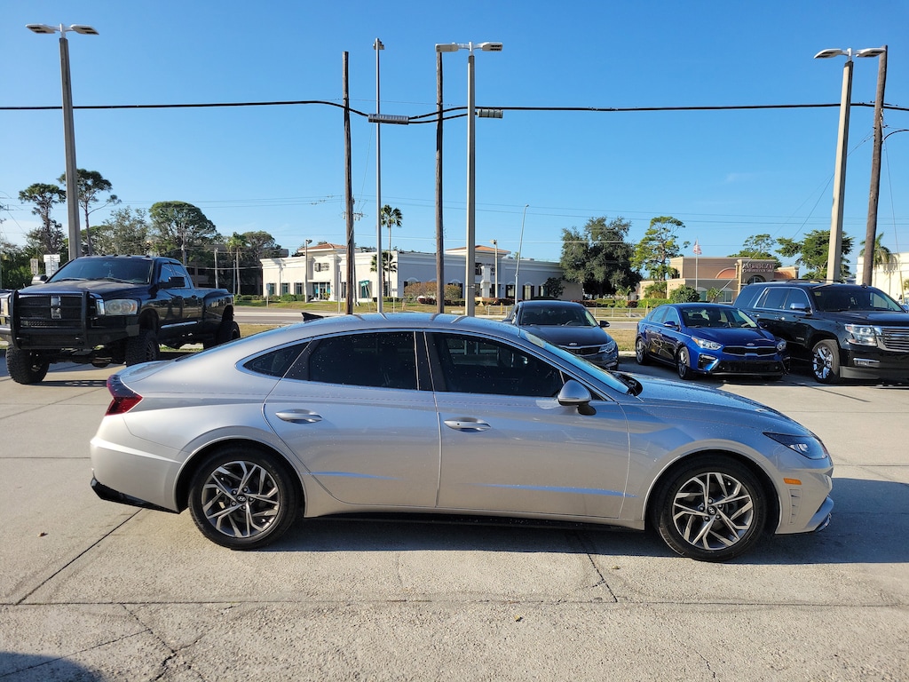 Used 2021 Hyundai Sonata SEL Sedan