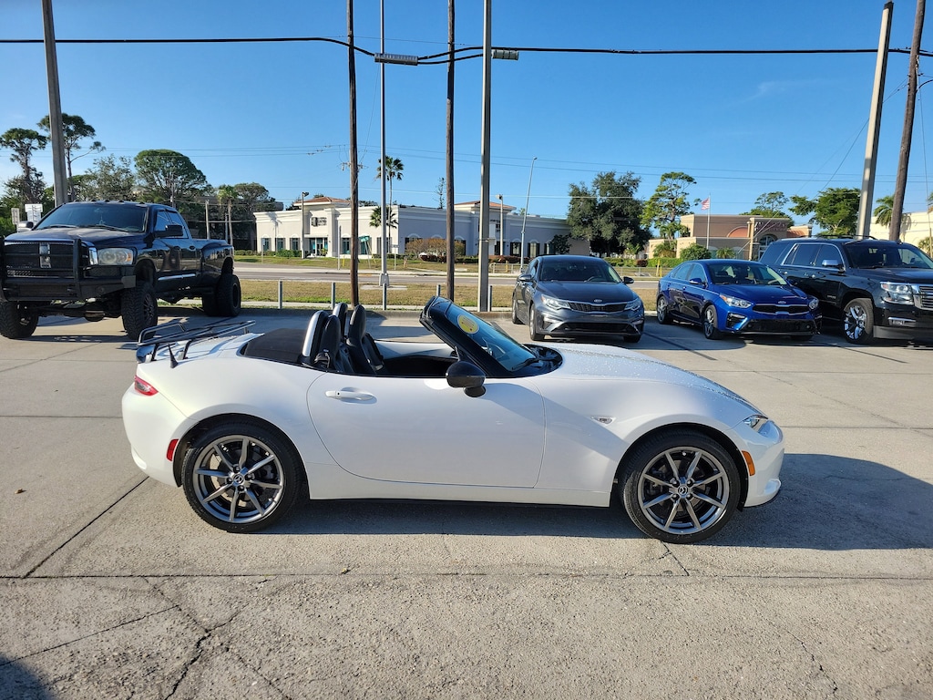 Used 2016 Mazda Mazda MX-5 Miata Grand Touring Convertible