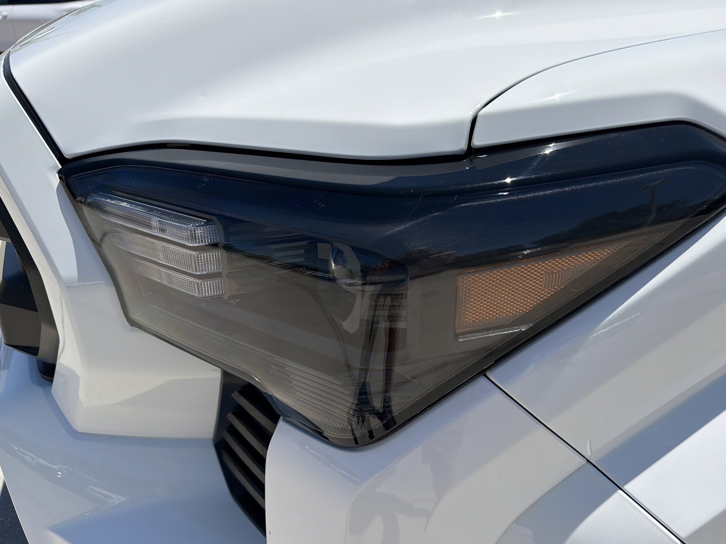 2024 Toyota Tacoma SR5 - Photo 9