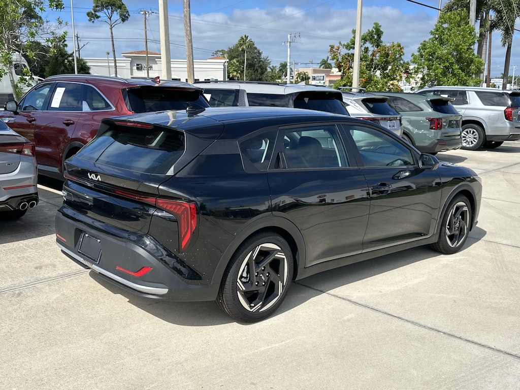 New 2026 Kia K4 Hatchback EX Hatchback