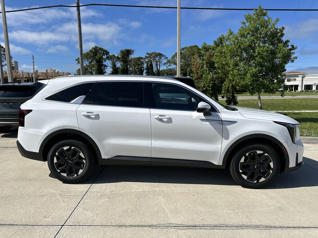 New 2026 Kia Sorento S SUV