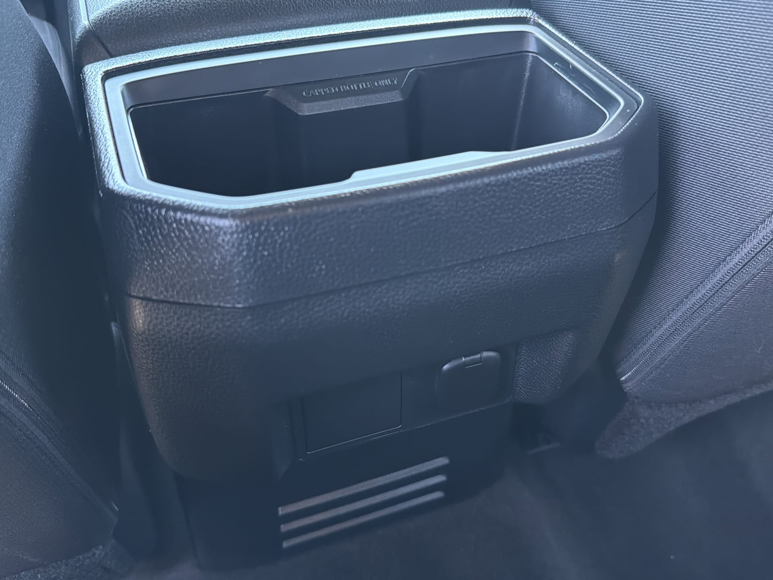 2024 Toyota Tacoma SR5 - Photo 17