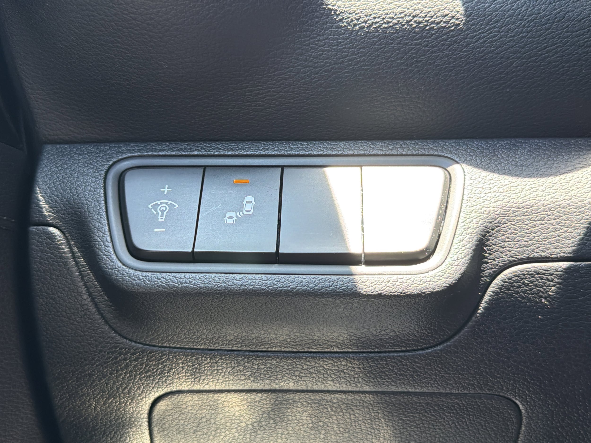 2022 Kia FORTE GT-Line - Photo 29