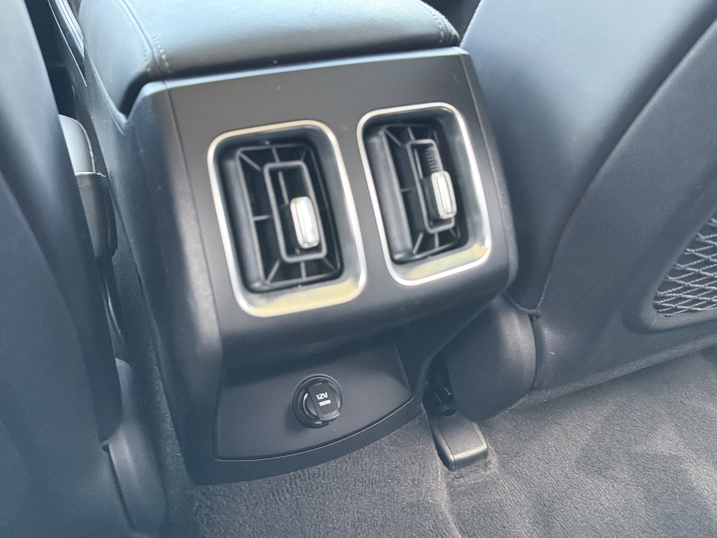2024 Kia Sorento S - Photo 16