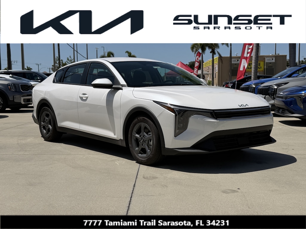 New 2026 Kia K4 LXS Sedan