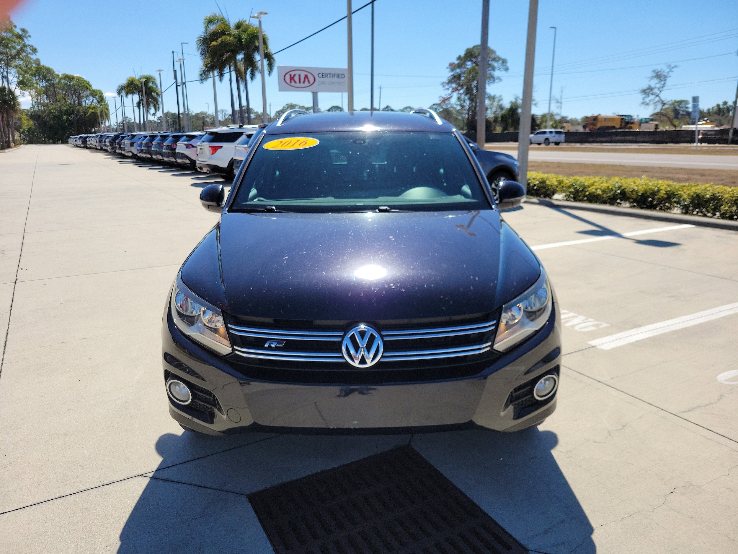 Used 2016 Volkswagen Tiguan R-Line with VIN WVGBV7AX4GW067444 for sale in Sarasota, FL