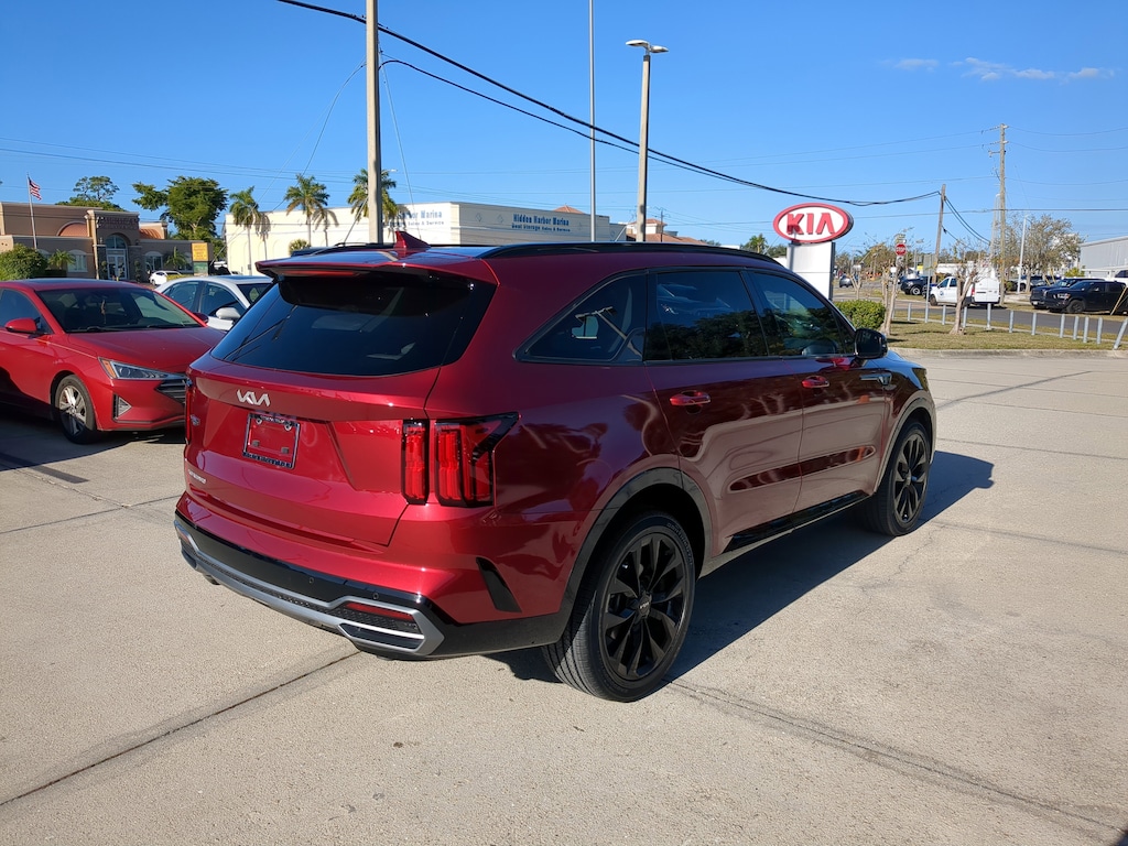 Used 2023 Kia Sorento SX SUV