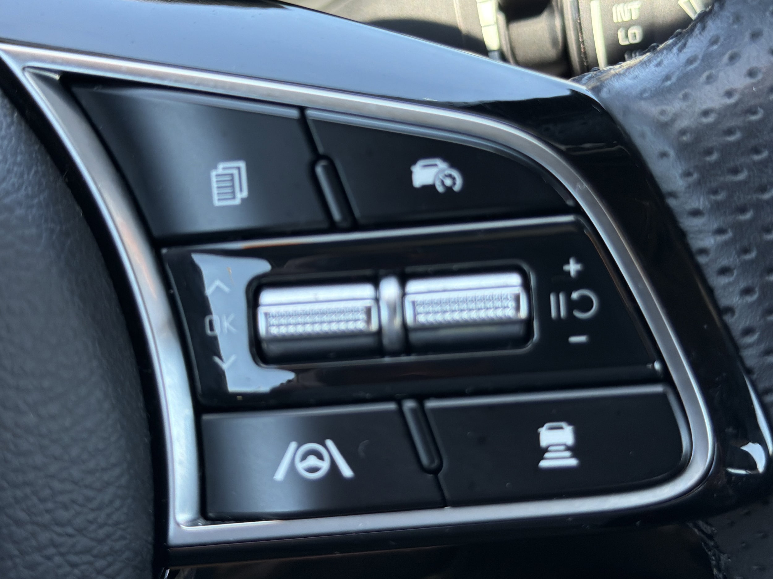 2022 Kia FORTE GT-Line - Photo 31