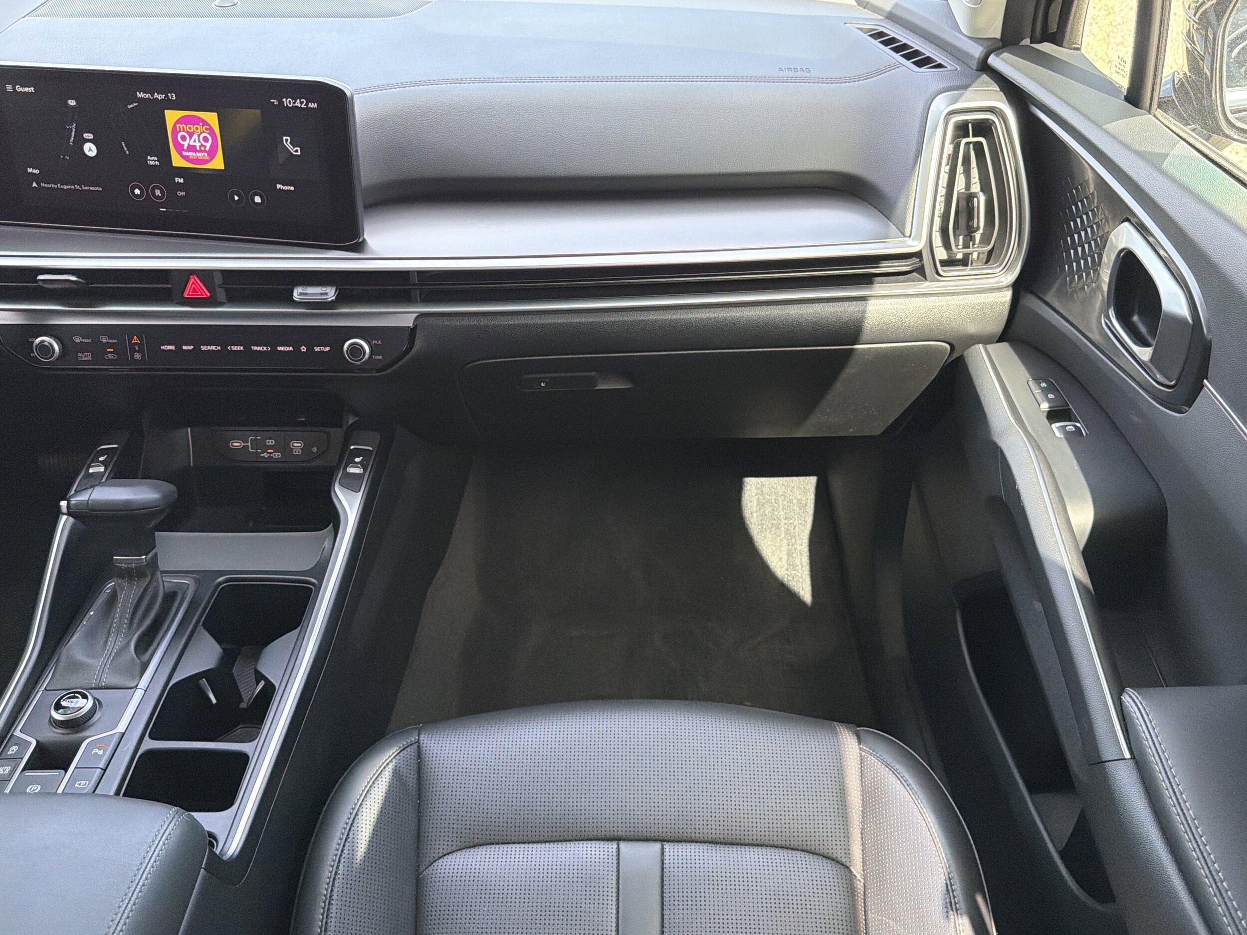 2024 Kia Sorento S - Photo 15