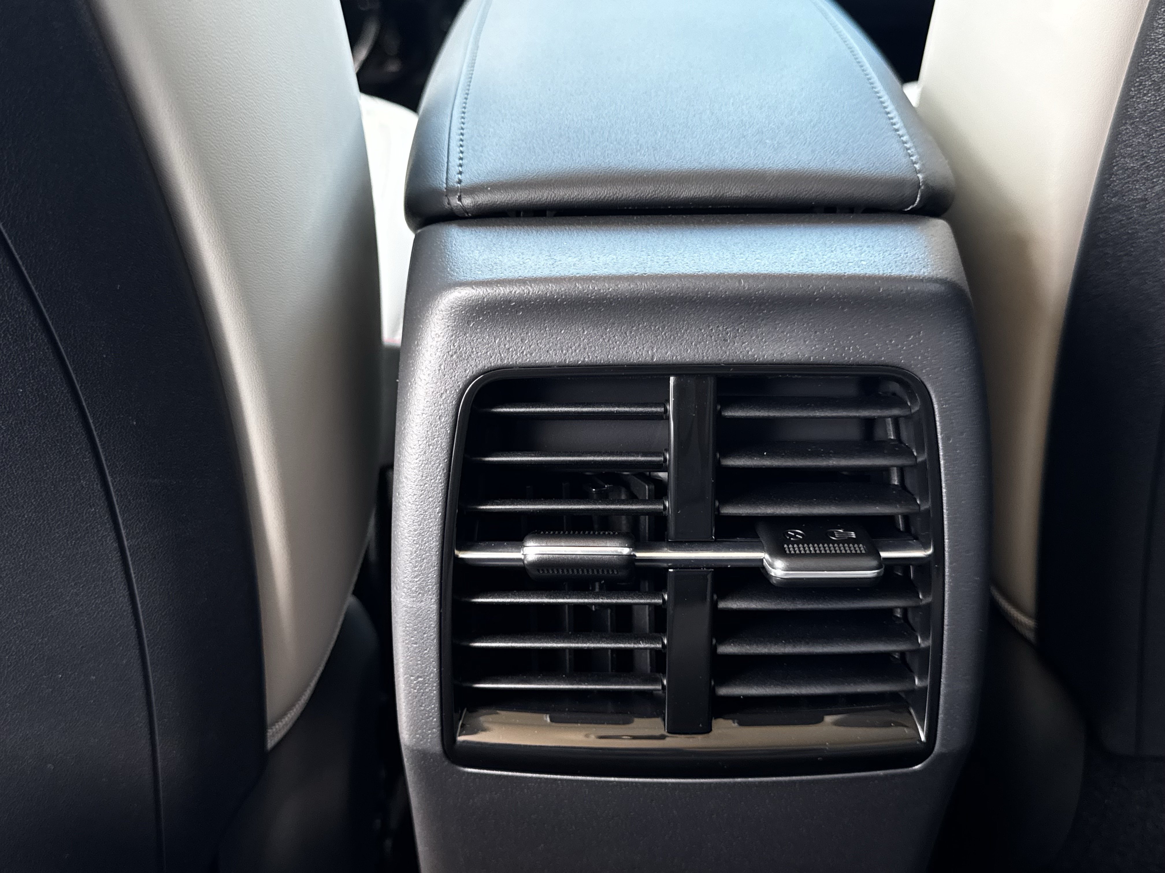 2026 Kia Niro EX - Photo 14