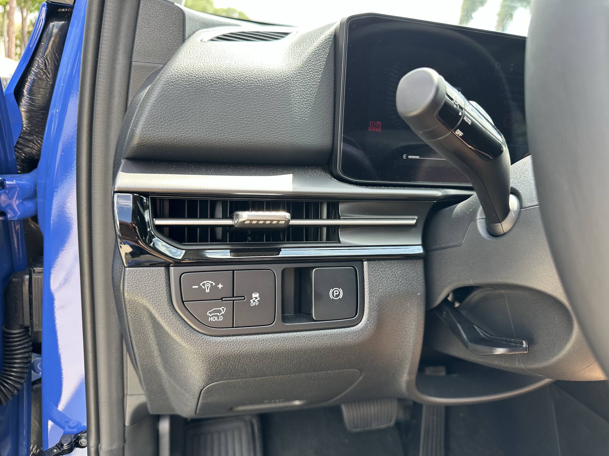 2026 Kia Sportage EX - Photo 31