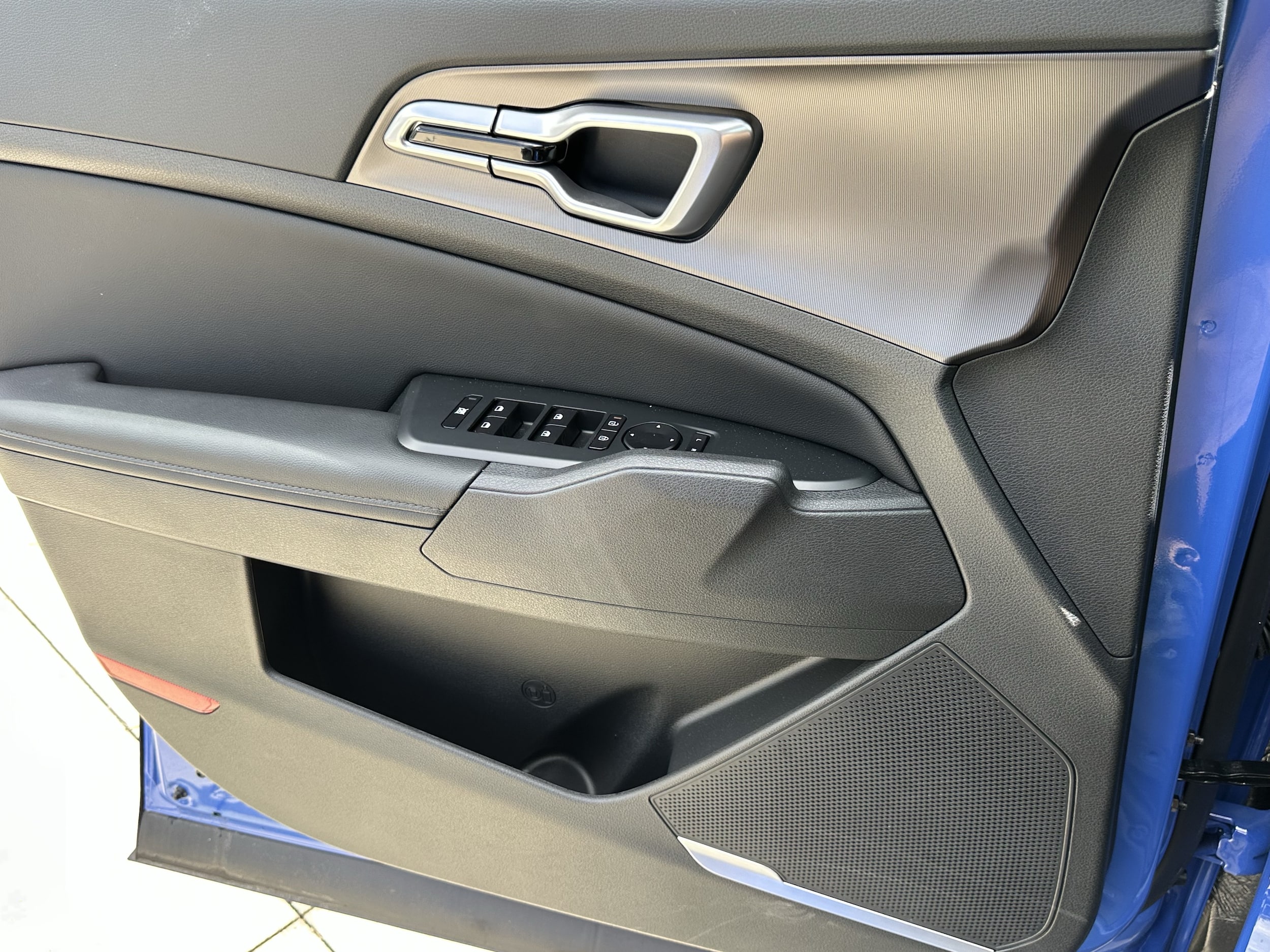2026 Kia Sportage EX - Photo 22