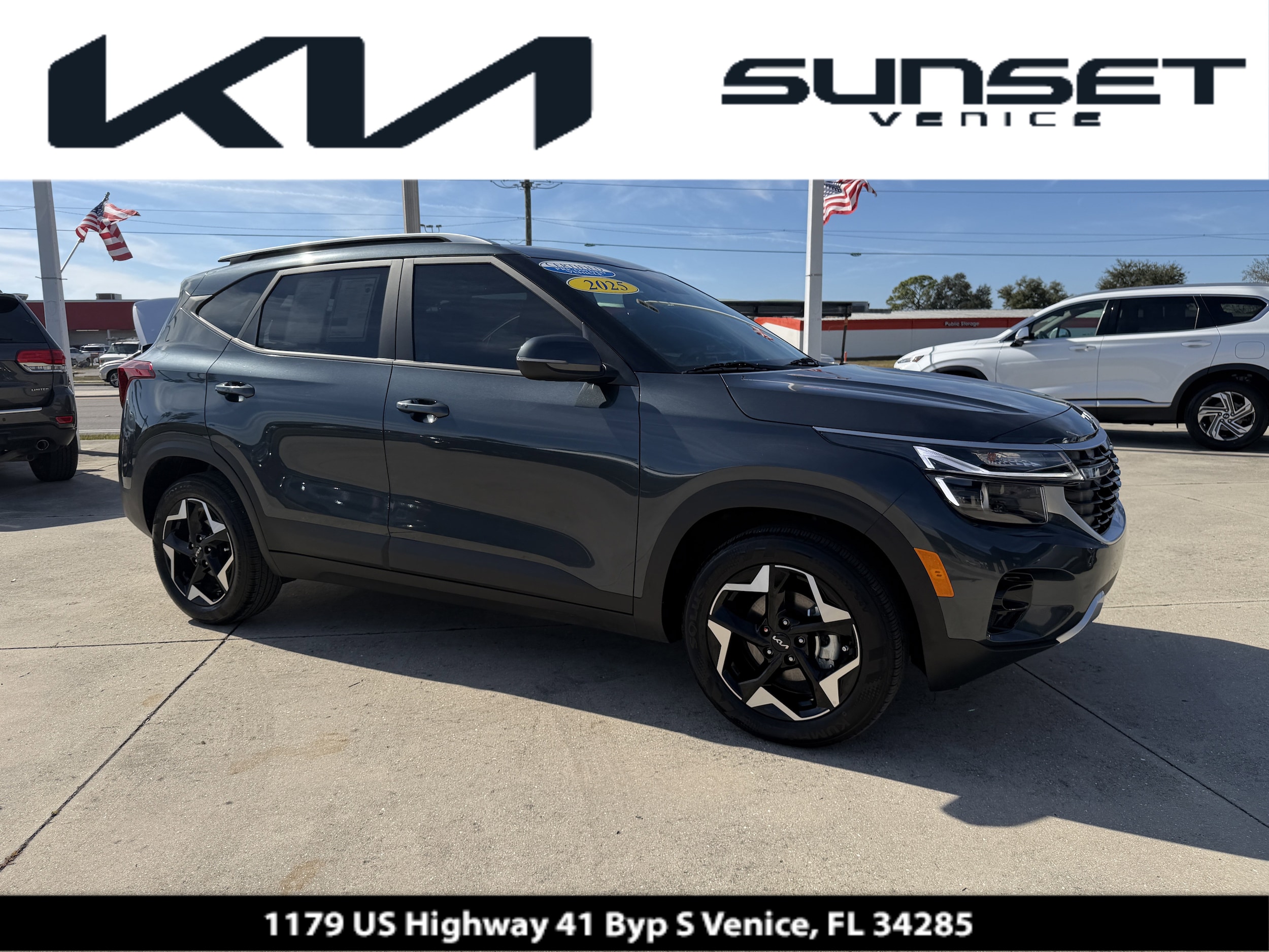 2025 Kia Seltos S's photo