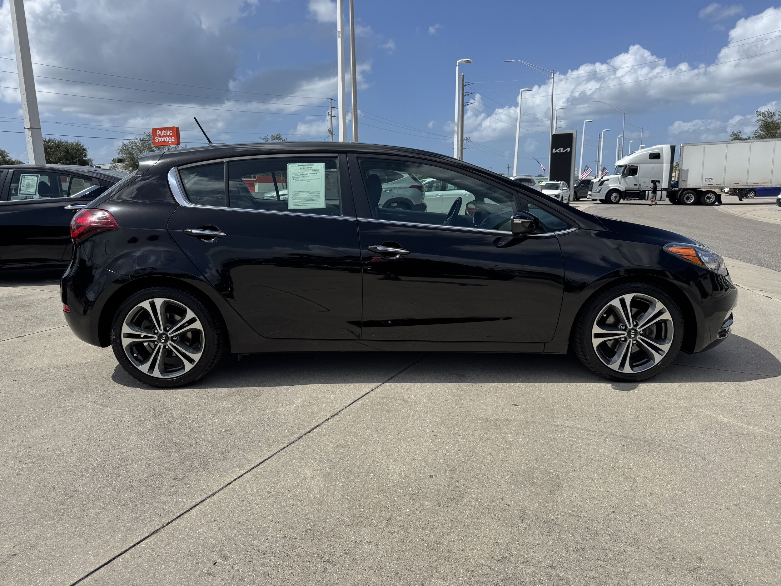 2016 Kia Forte EX photo 3