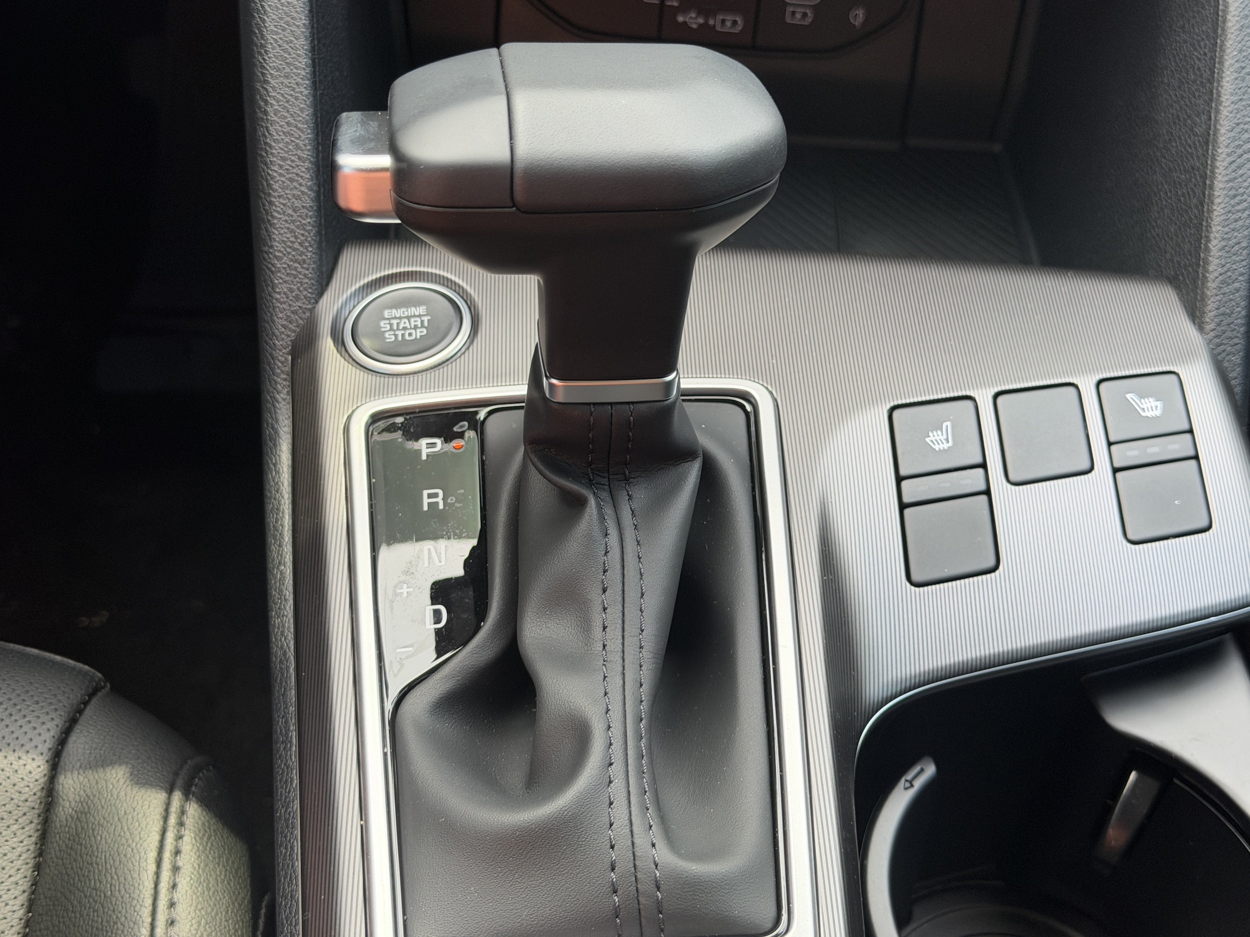2026 Kia Sportage SX - Photo 25