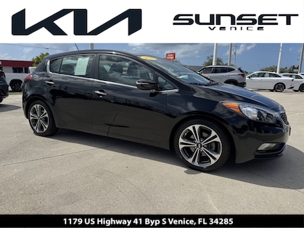 2016 Kia Forte EX FWD Hatchback