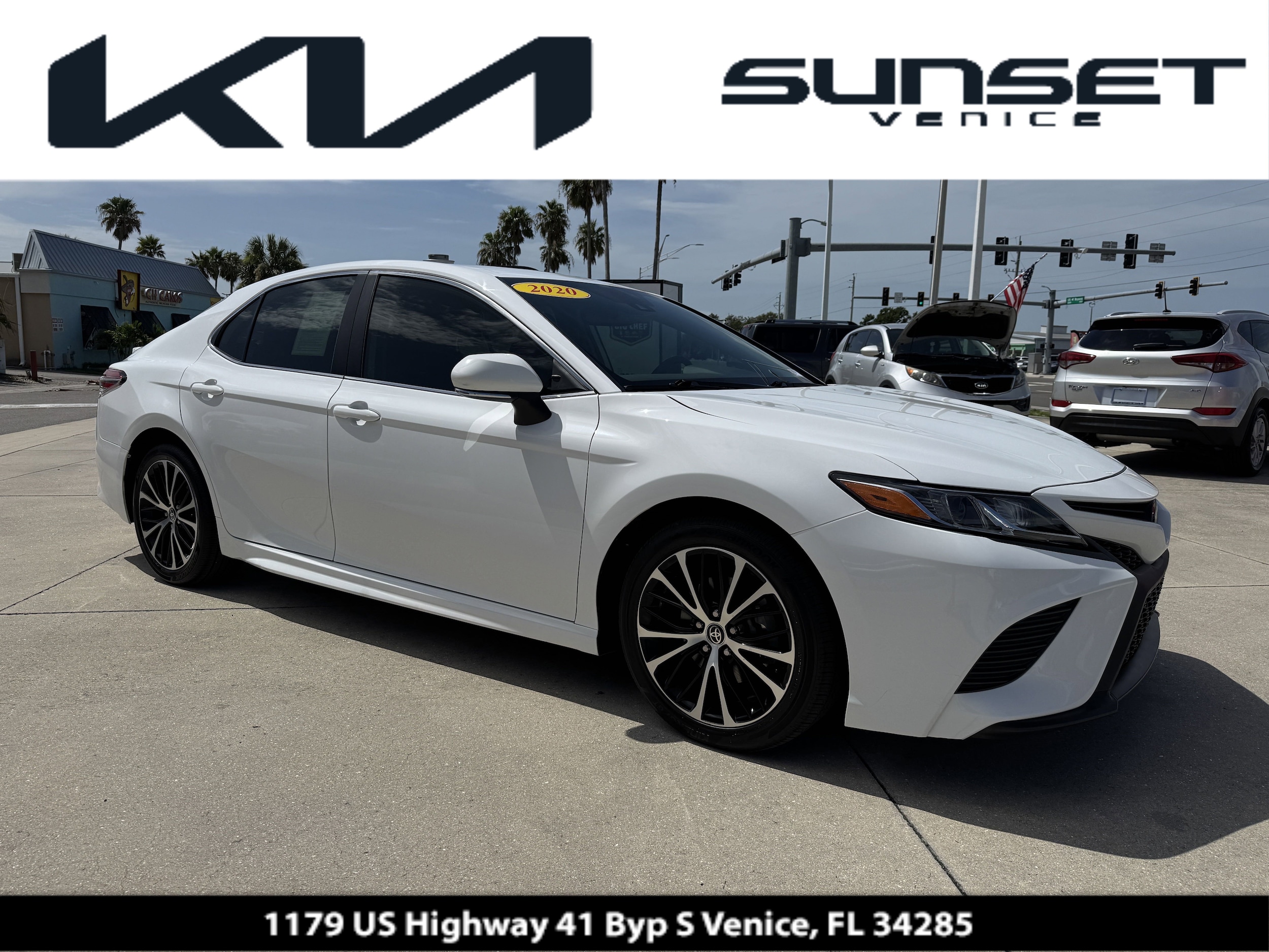 2020 Toyota Camry SE