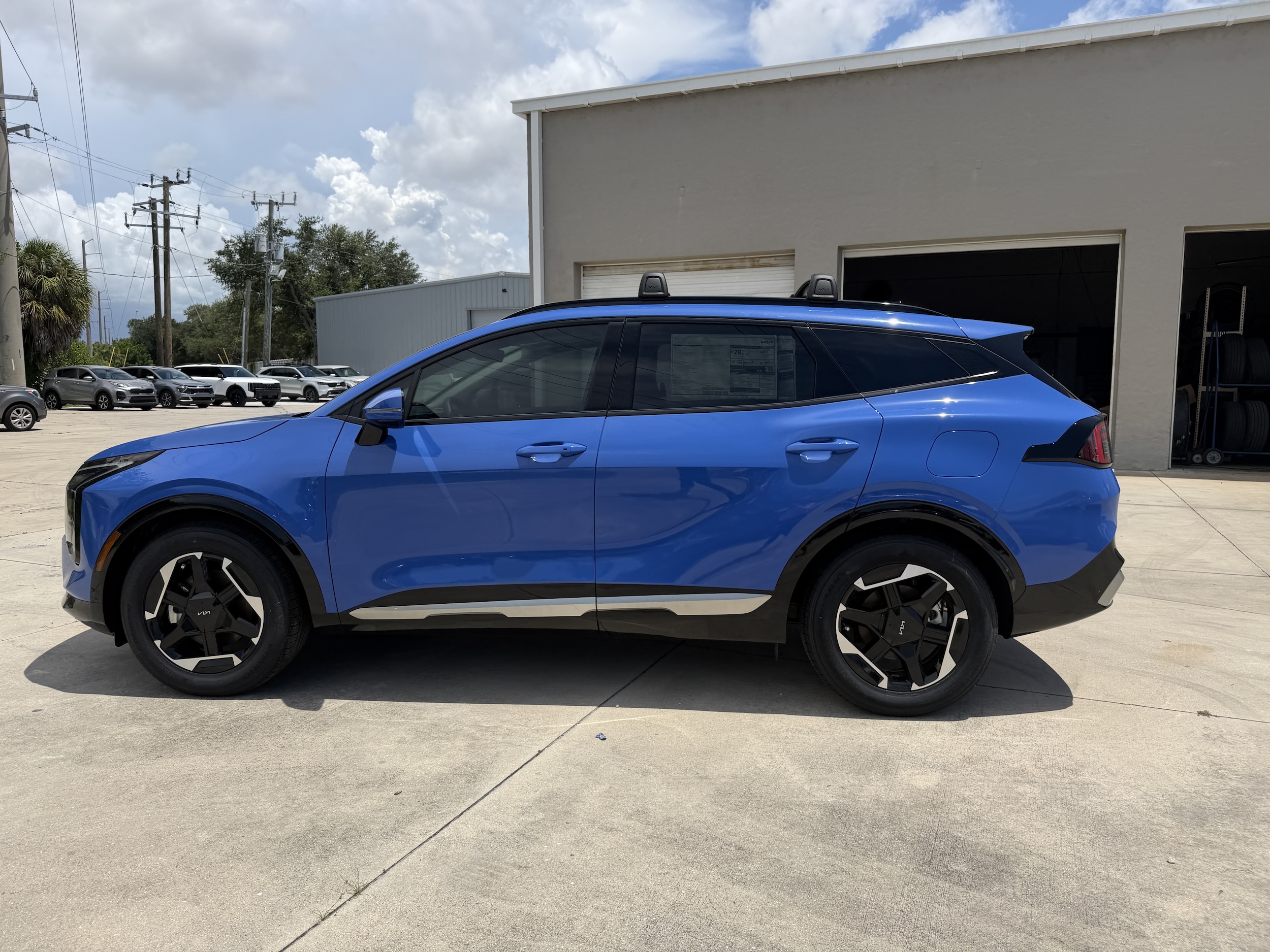 2026 Kia Sportage SX - Photo 6