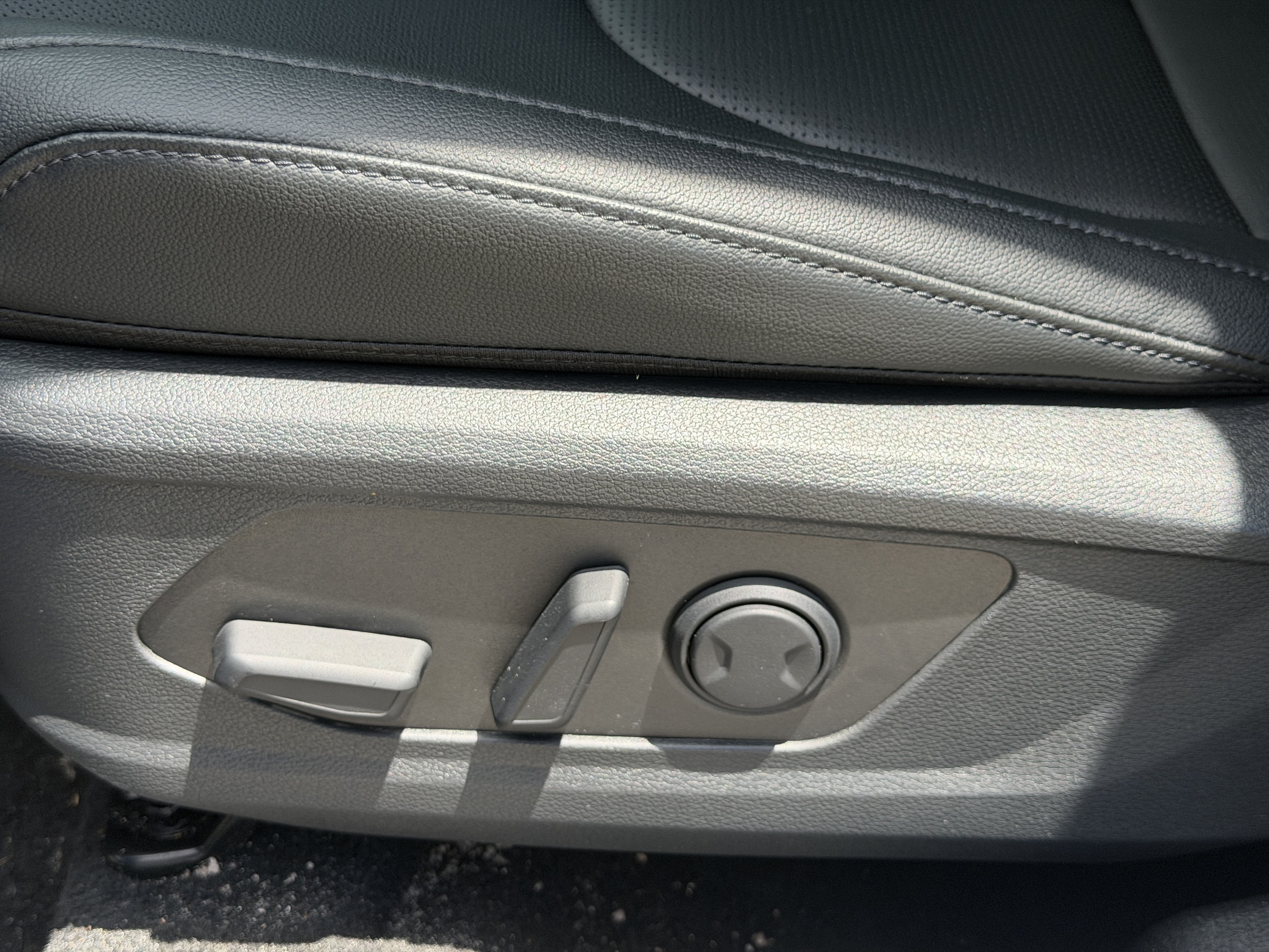 2026 Kia Sportage SX - Photo 17