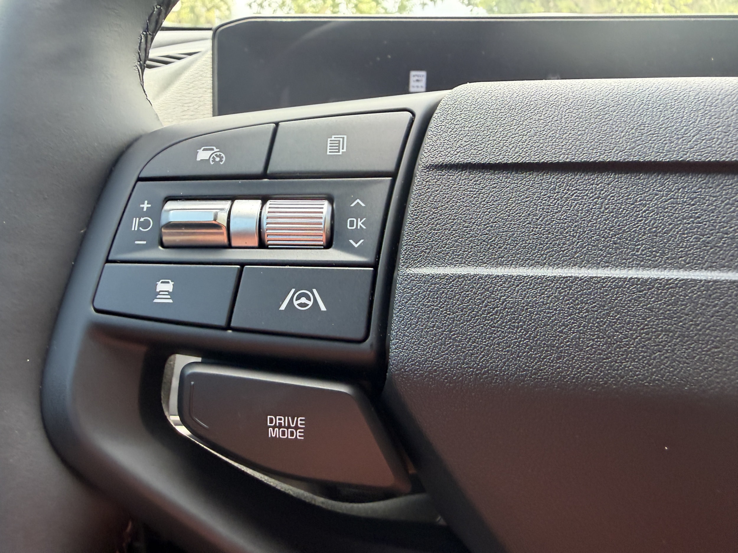 2026 Kia Sportage SX - Photo 27