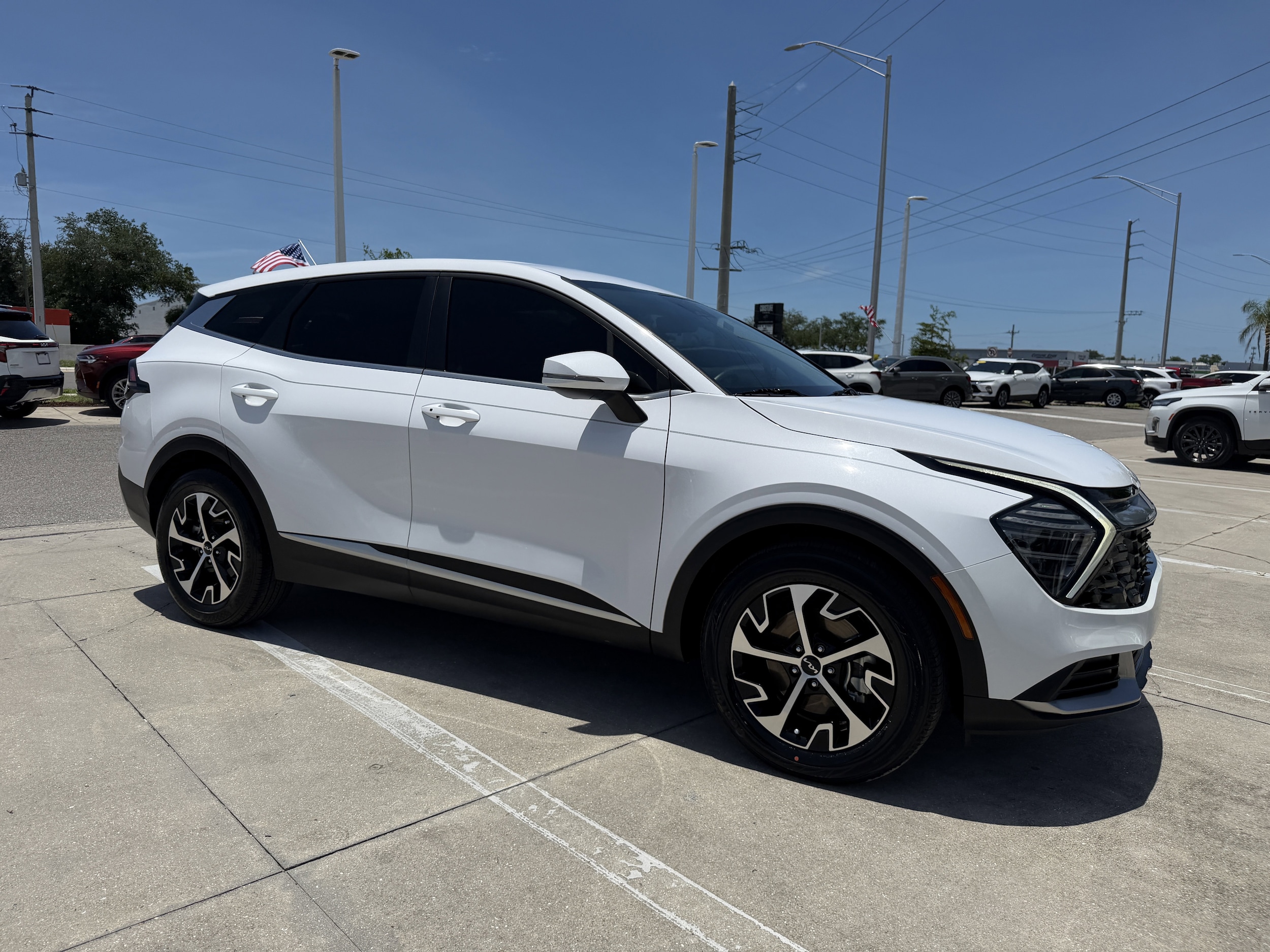 2024 Kia Sportage 2.5 EX AT's photo