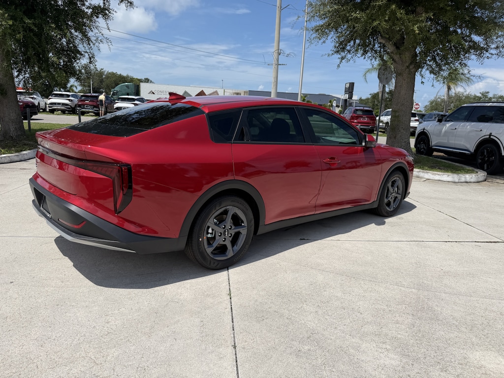 New 2026 Kia K4 LXS Sedan
