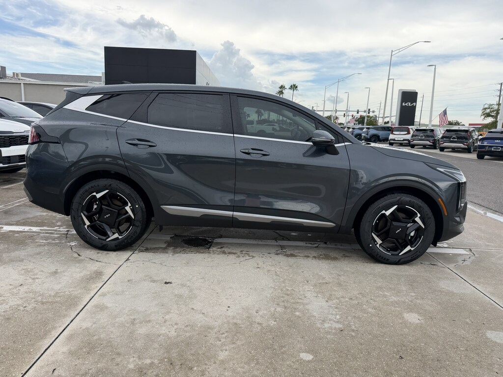 New 2026 Kia Sportage EX SUV