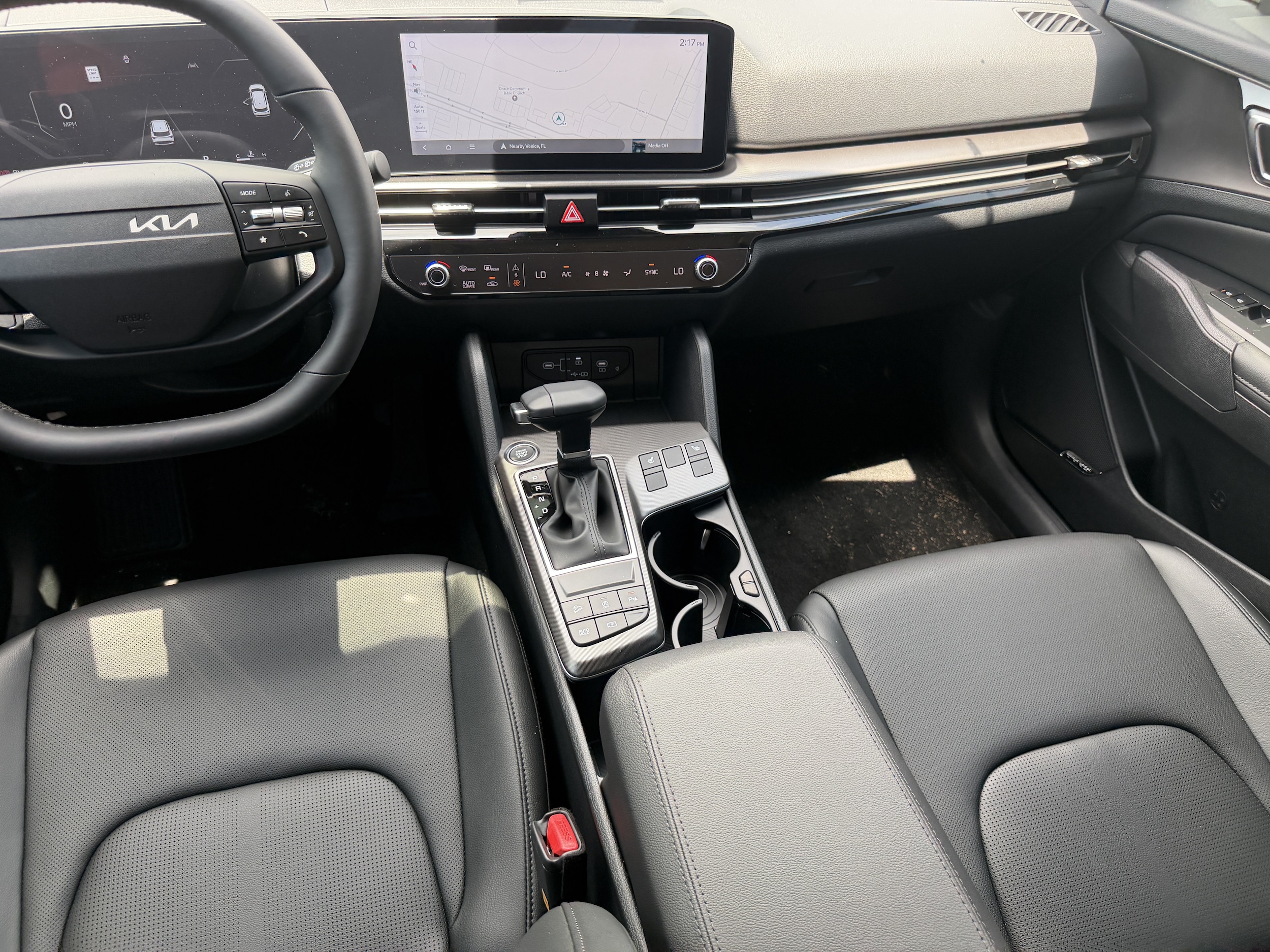 2026 Kia Sportage SX - Photo 12
