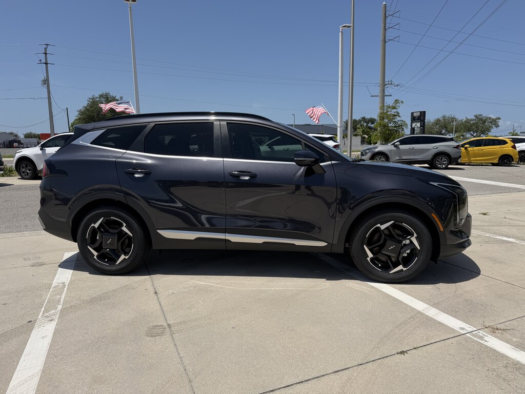 New 2026 Kia Sportage EX SUV