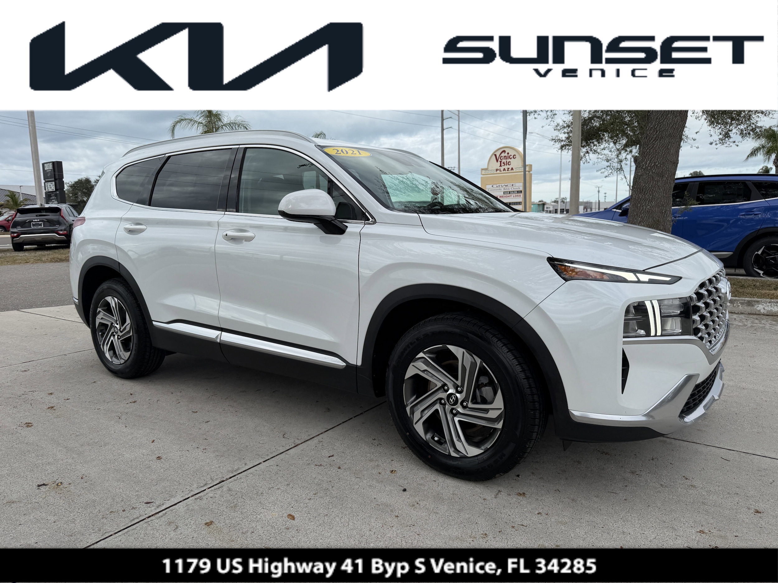 2021 Hyundai Santa Fe SEL's photo