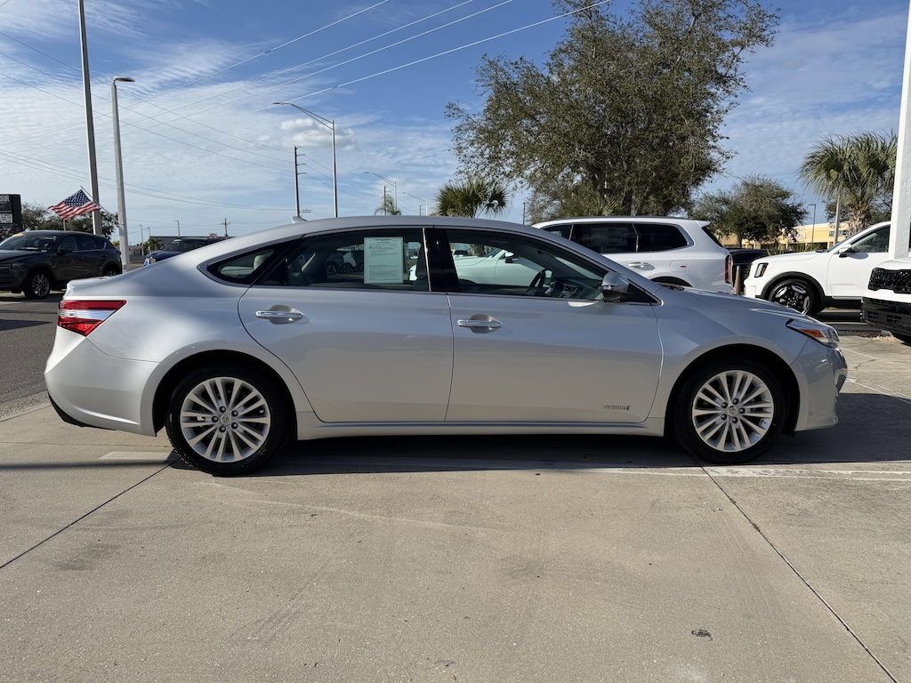 Used 2014 Toyota Avalon Hybrid Limited Sedan