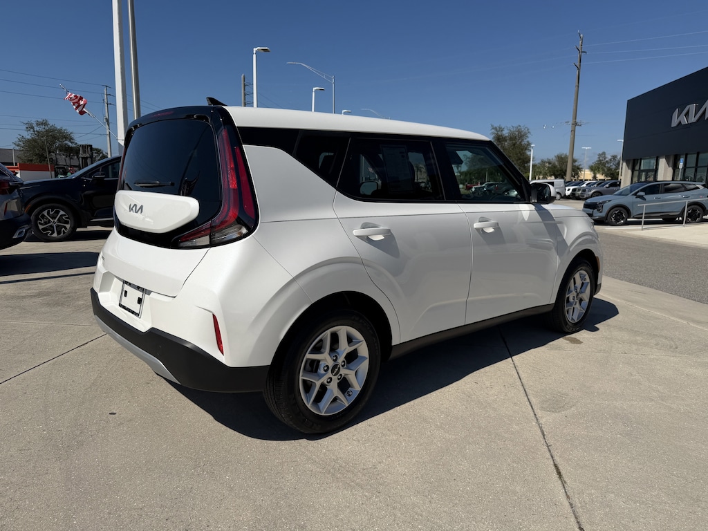 Certified 2023 Kia Soul LX Hatchback