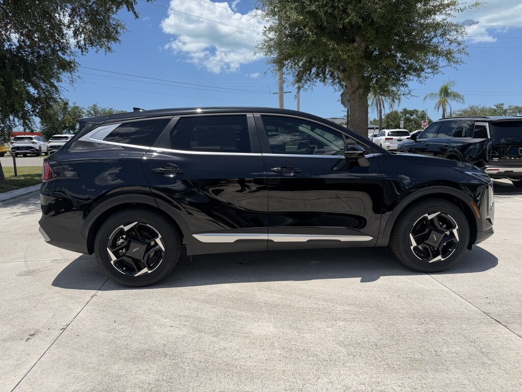 New 2026 Kia Sportage EX SUV