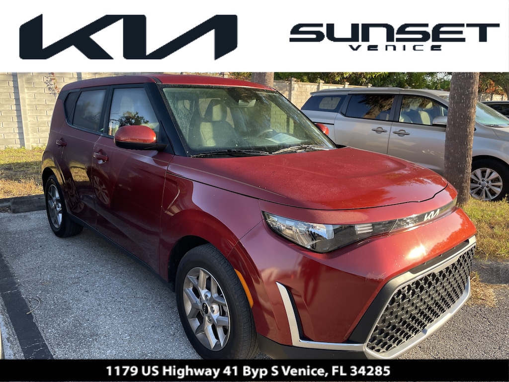 Used 2024 Kia Soul LX Hatchback