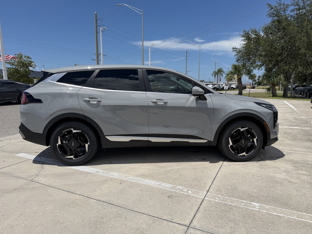 New 2026 Kia Sportage EX SUV