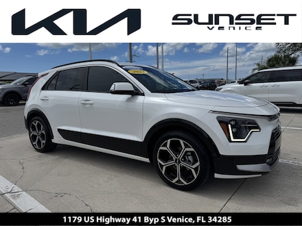 2023 Kia Niro SX Touring SUV