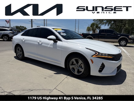 2023 Kia K5 LXS Sedan