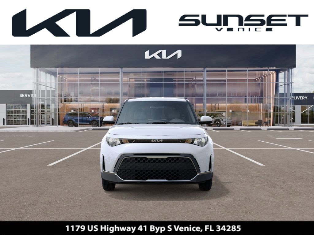 2025 Kia Soul LX's photo