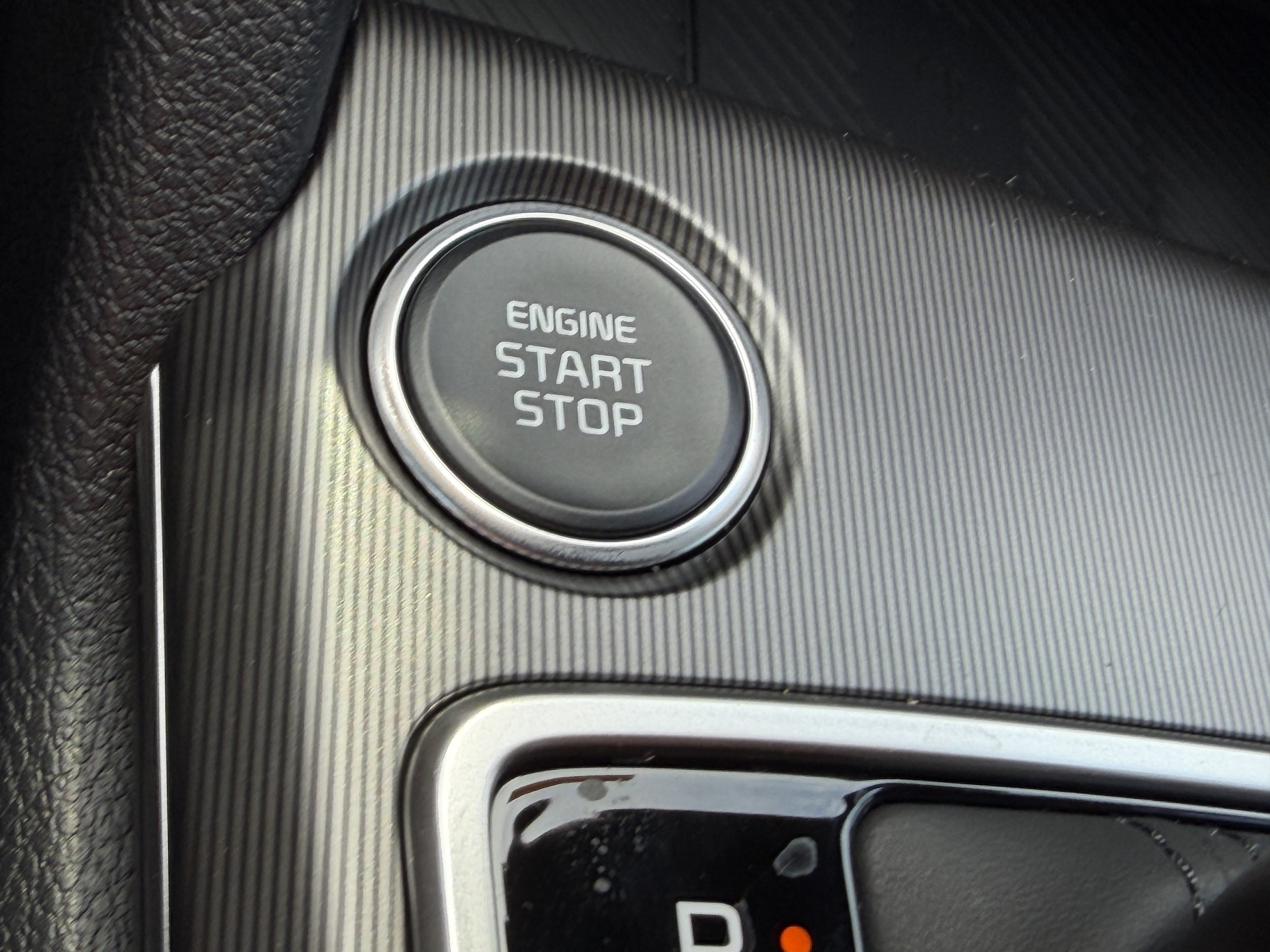 2026 Kia Sportage SX - Photo 24
