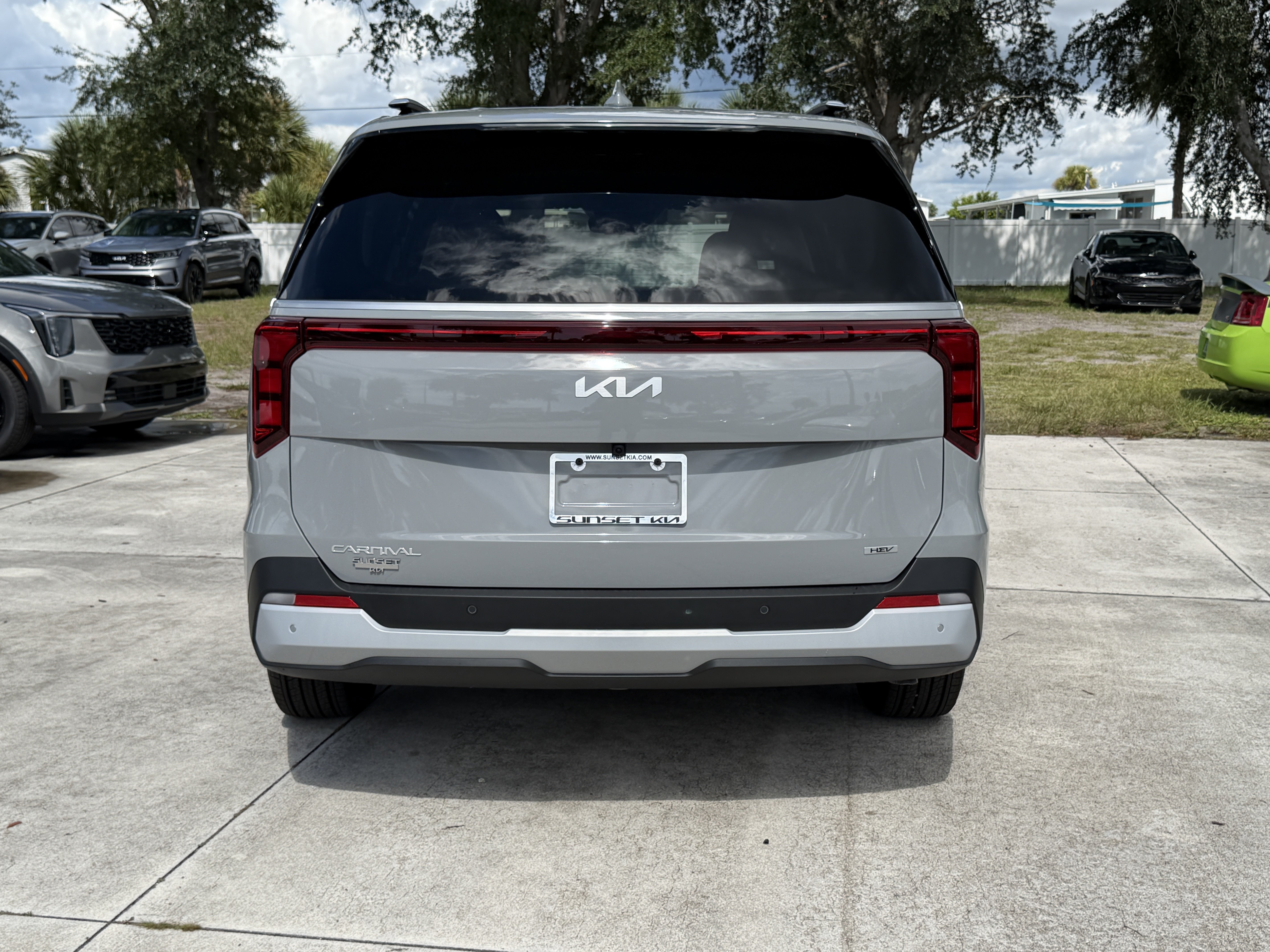 New 2026 Kia Carnival Hybrid EX Van Passenger Van