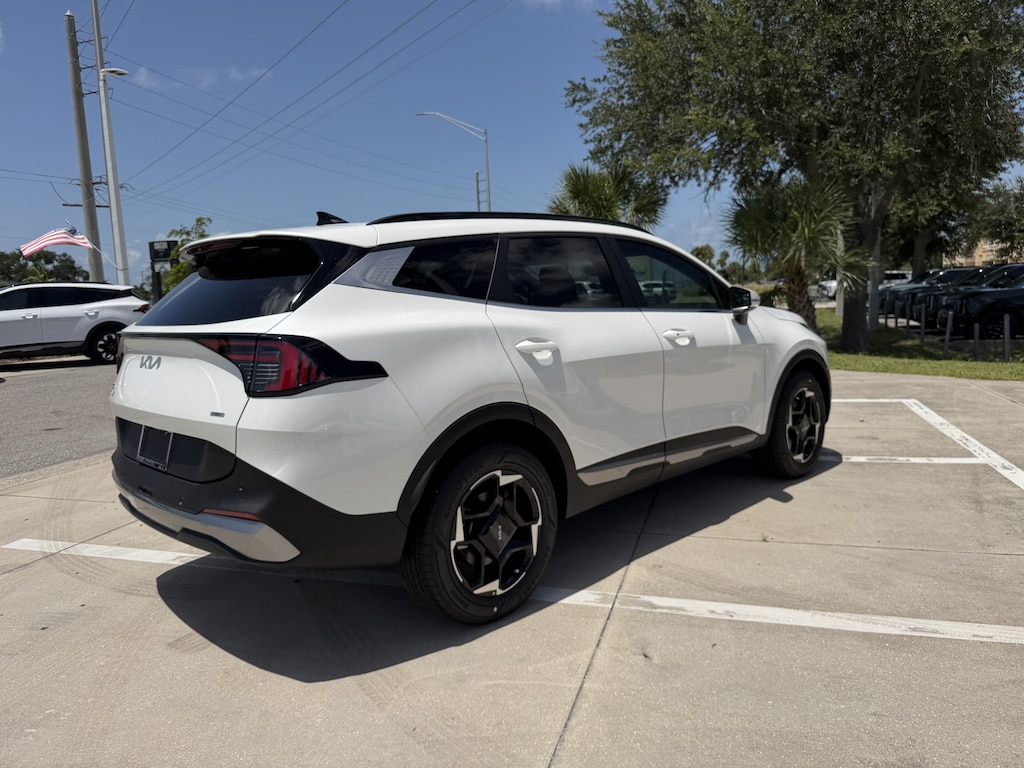 New 2026 Kia Sportage Hybrid EX SUV